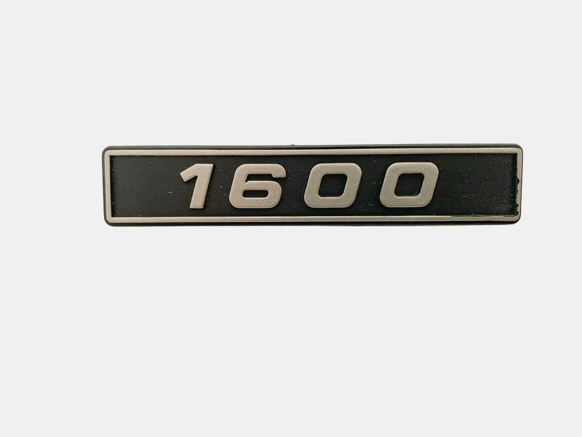 Емблема заден калник 1600 Лада код 3929